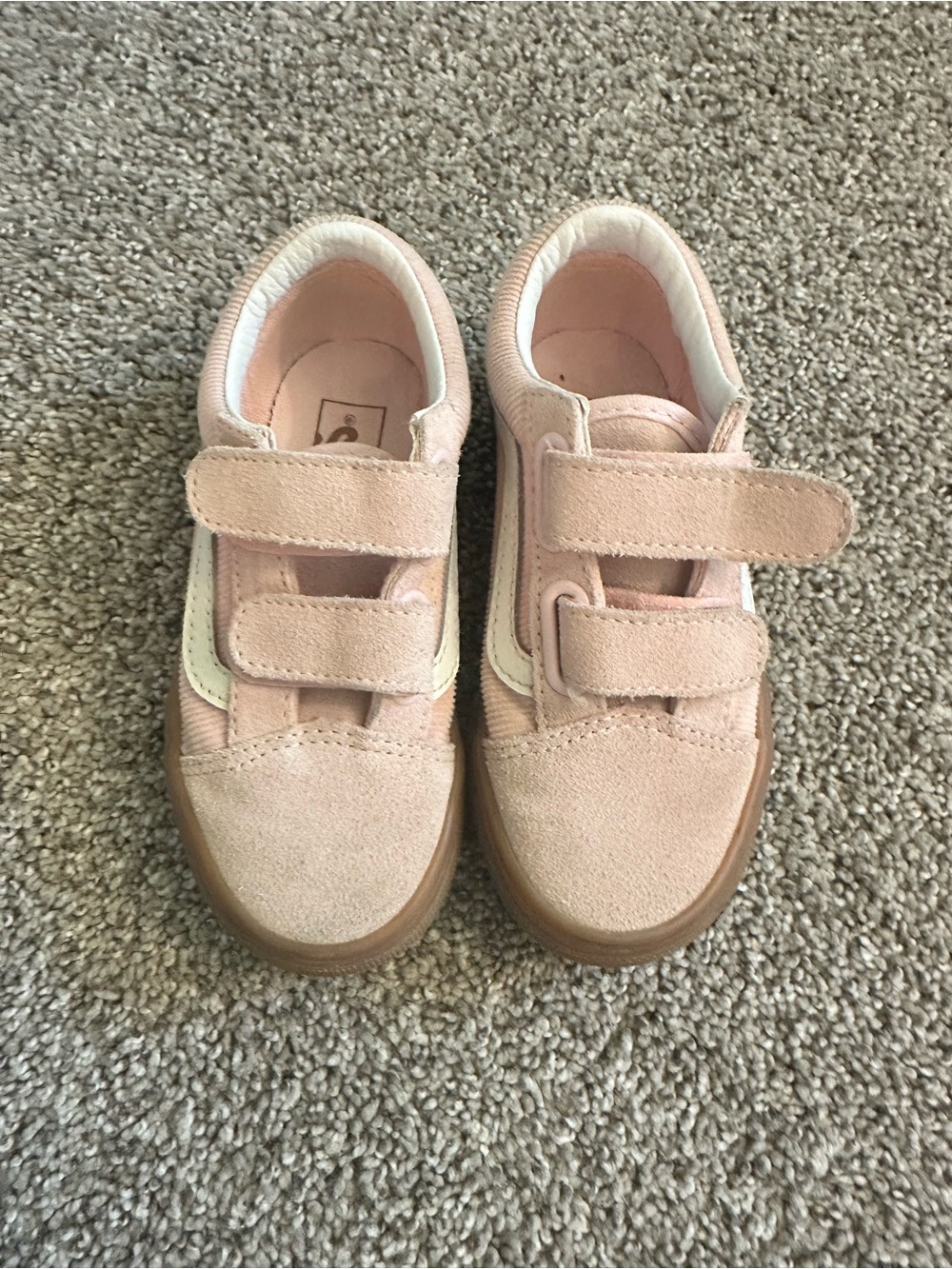 ✨Vans Kids' Old Skool Sneaker in Corduroy Pop Pink Size 11✨